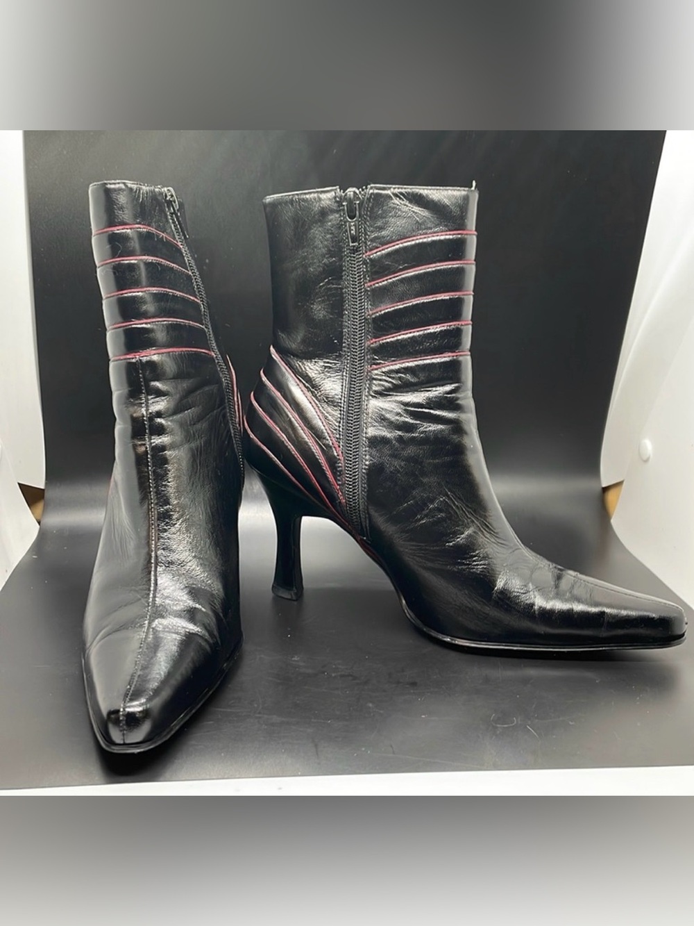 Vintage Pazzo Tear red black leather pointed Toe Ankle Boots Size 7 M